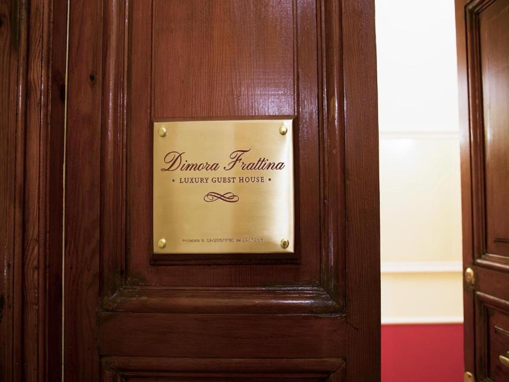 Hotel Dimora Frattina Řím Exteriér fotografie